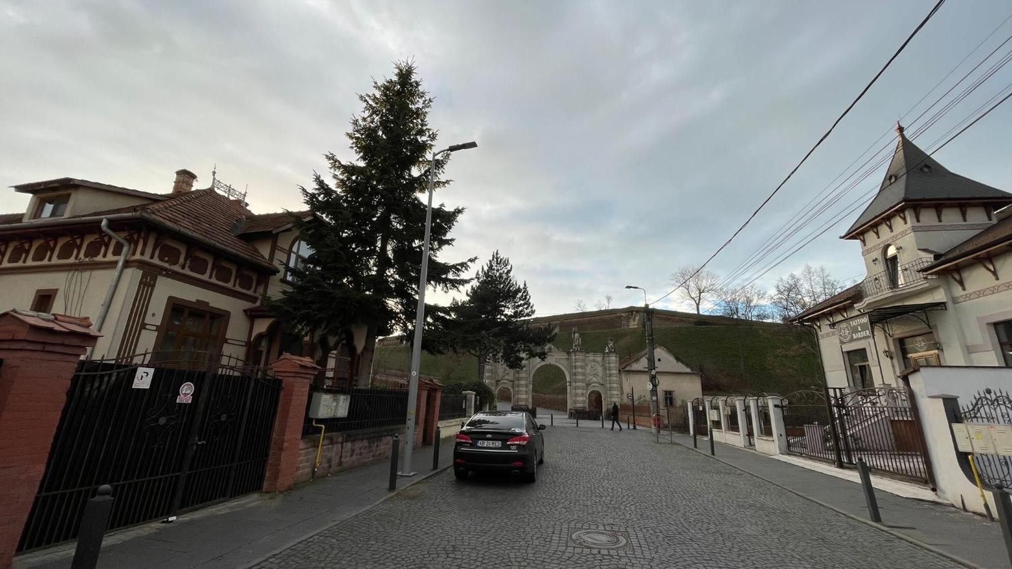 La Poarta Cetatii Villa Alba Iulia Luaran gambar